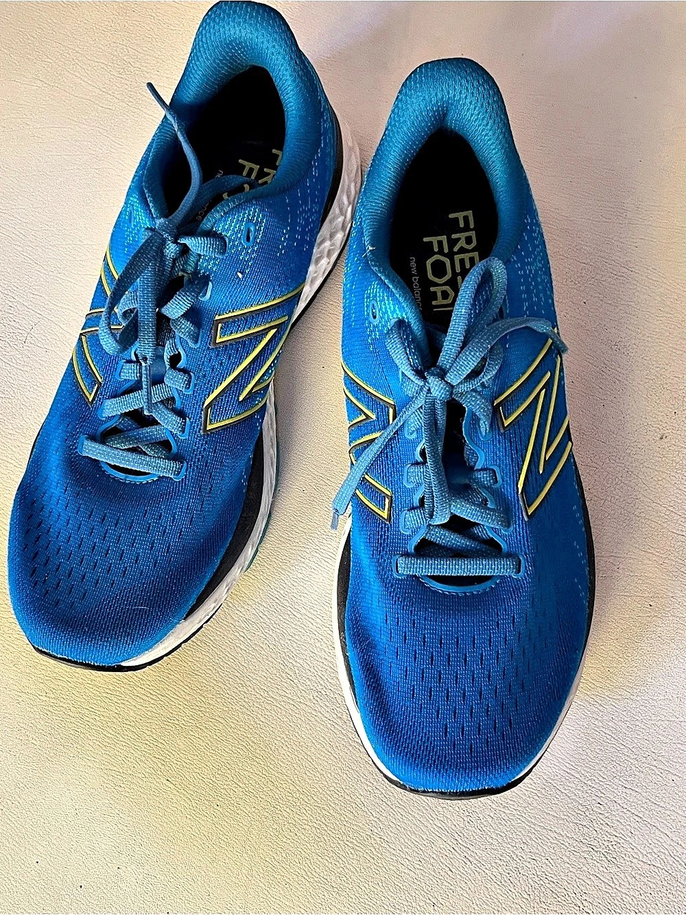 New Balance Fresh Foam 11 Men's Athletic Shoes US 9